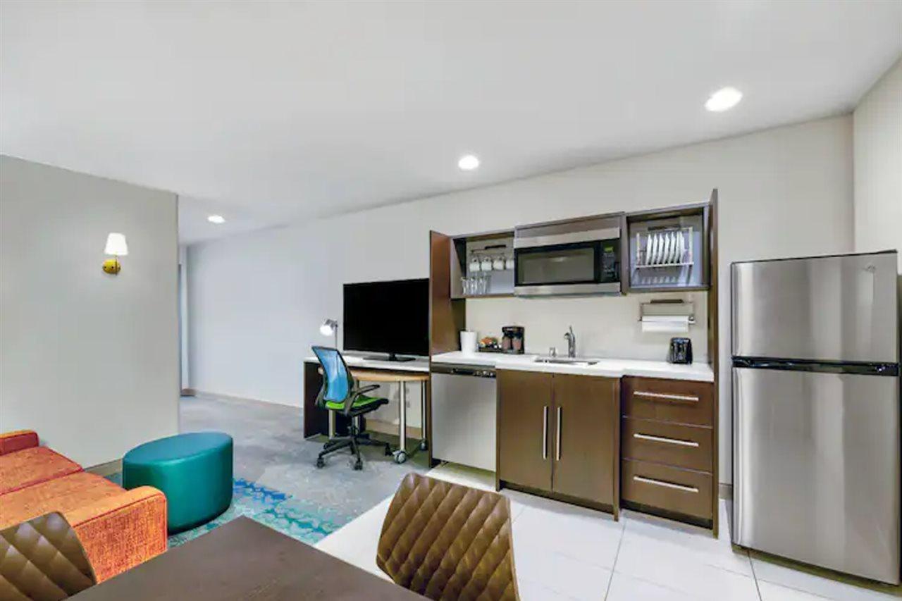 Home2 By Hilton Downtown